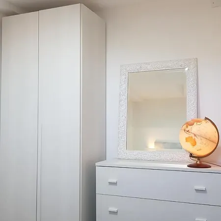Santi Apartment *